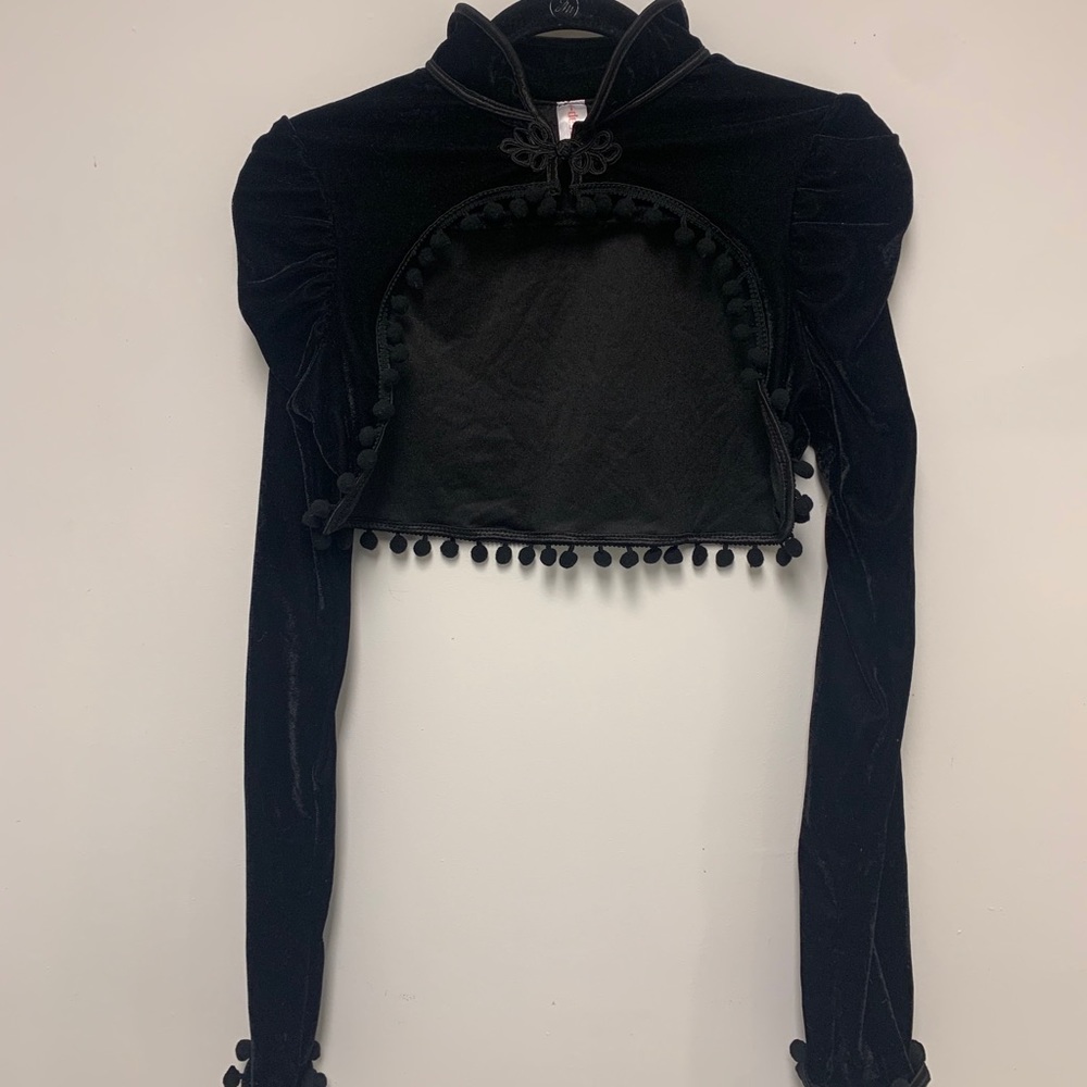 Victorian shrug with tulle collar and gloves